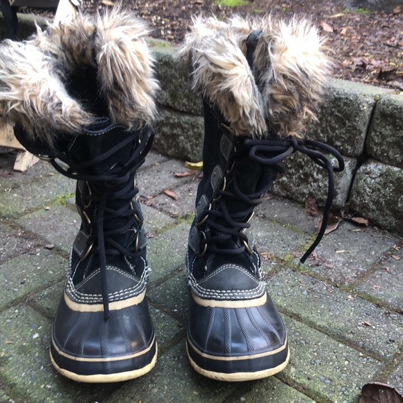 Sorel Joan of Arctic black boots - Picture 3 of 7
